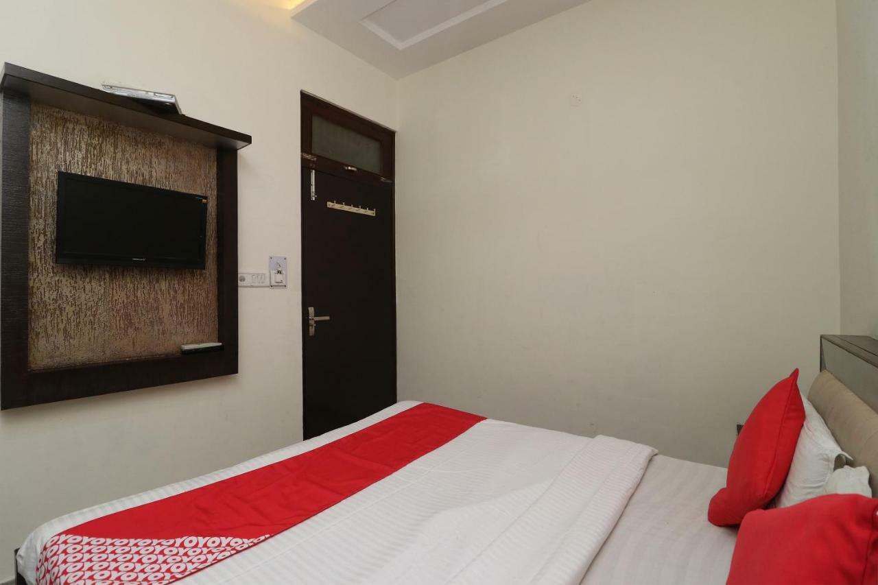 Oyo 24723 Hotel Atul Palace Agra  Zewnętrze zdjęcie