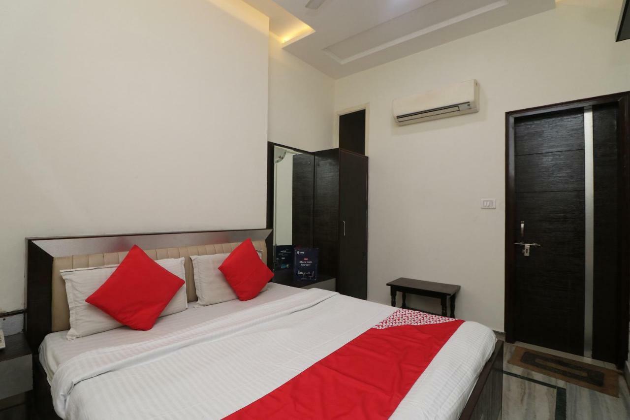Oyo 24723 Hotel Atul Palace Agra  Zewnętrze zdjęcie