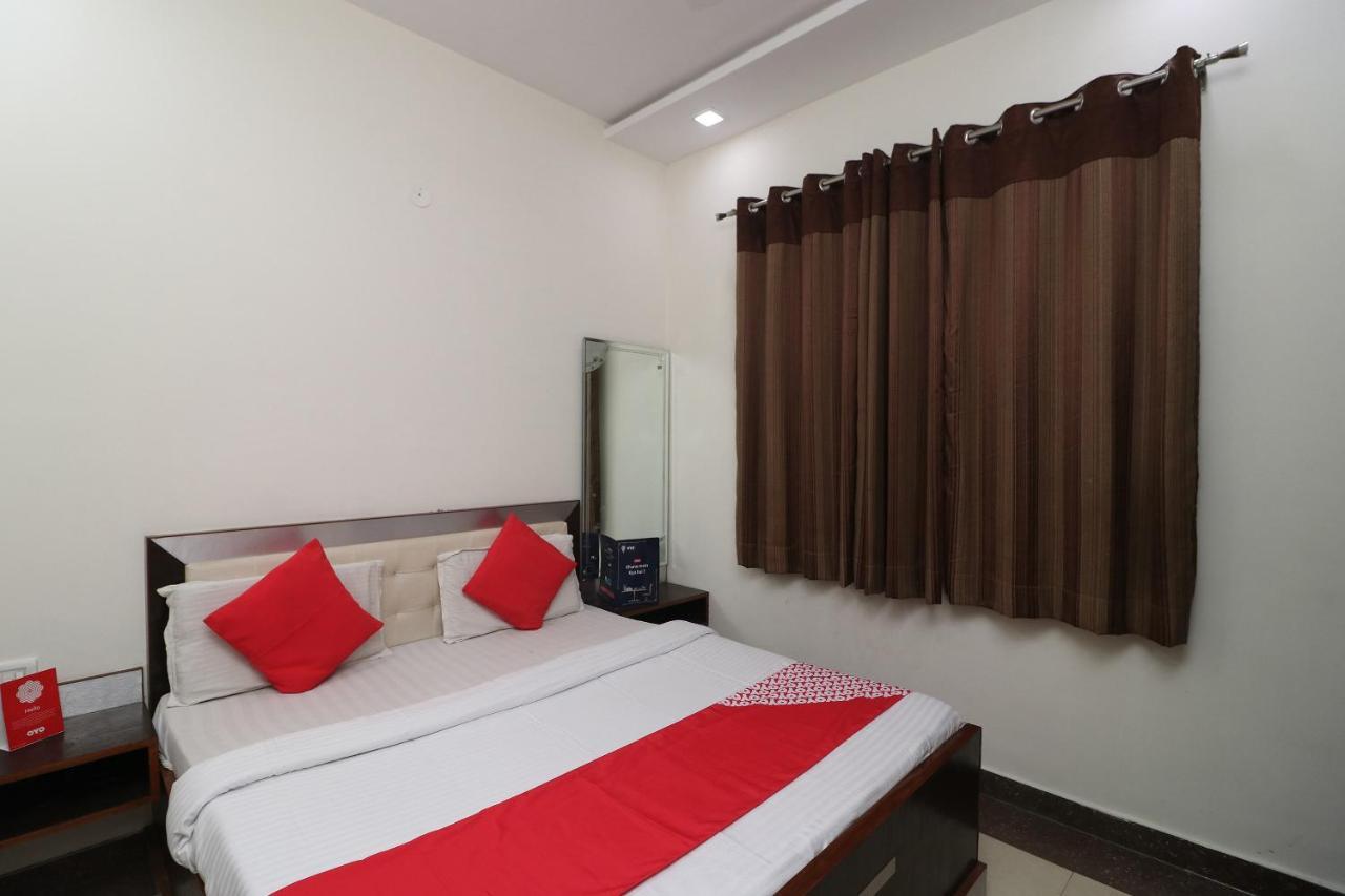 Oyo 24723 Hotel Atul Palace Agra  Zewnętrze zdjęcie