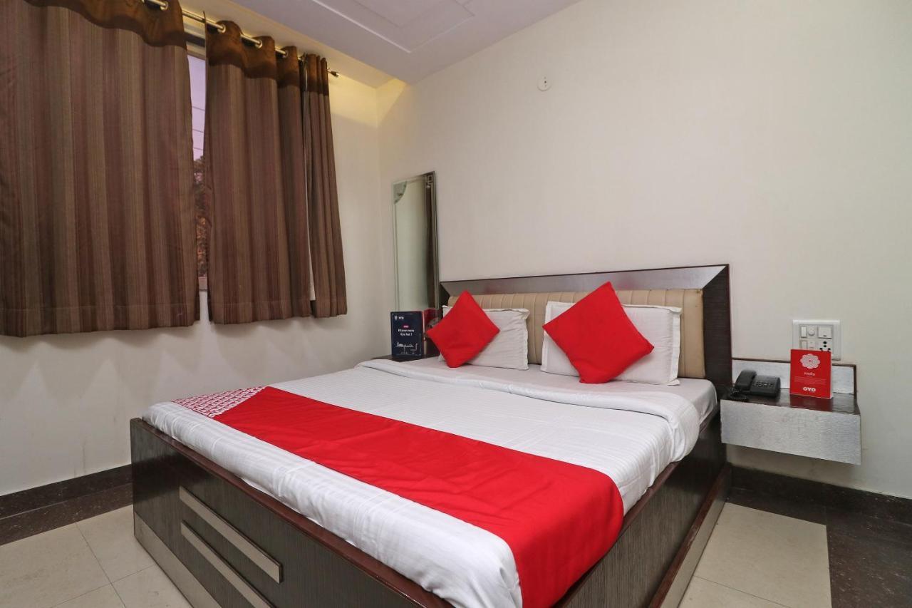 Oyo 24723 Hotel Atul Palace Agra  Zewnętrze zdjęcie